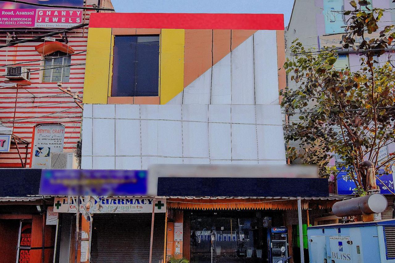 Oyo 78593 Nidhi International Āsansol Exteriör bild